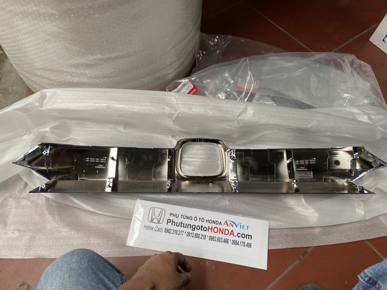 Mặt ca lăng xe Honda CITY 2021-2023 phần mạ